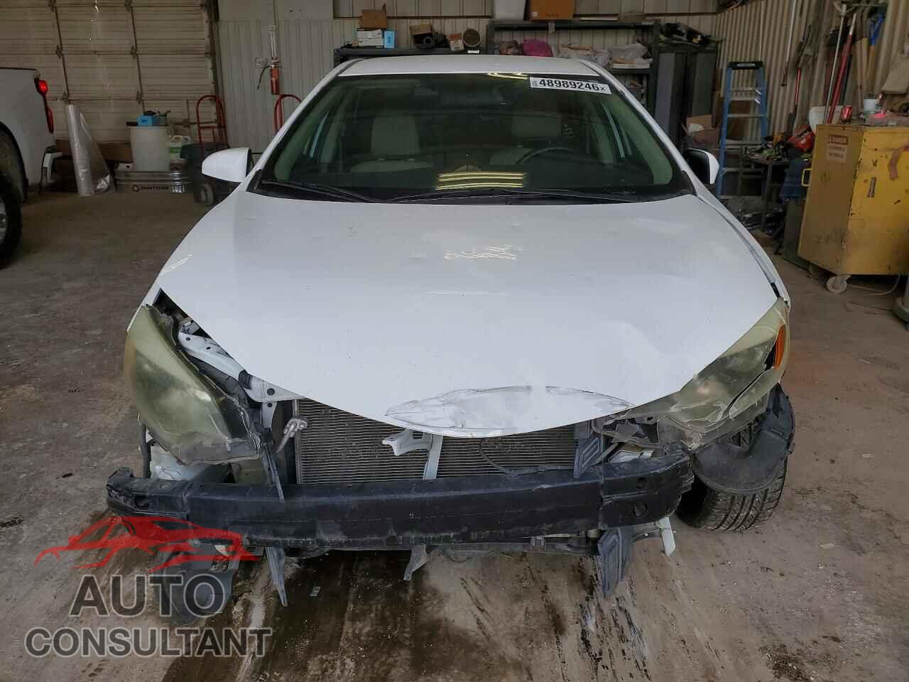TOYOTA COROLLA 2015 - 5YFBURHE8FP232183