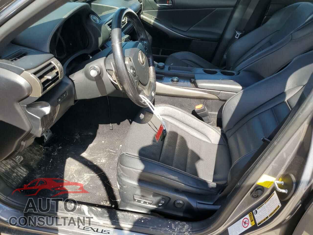 LEXUS IS 2016 - JTHBA1D28G5009922