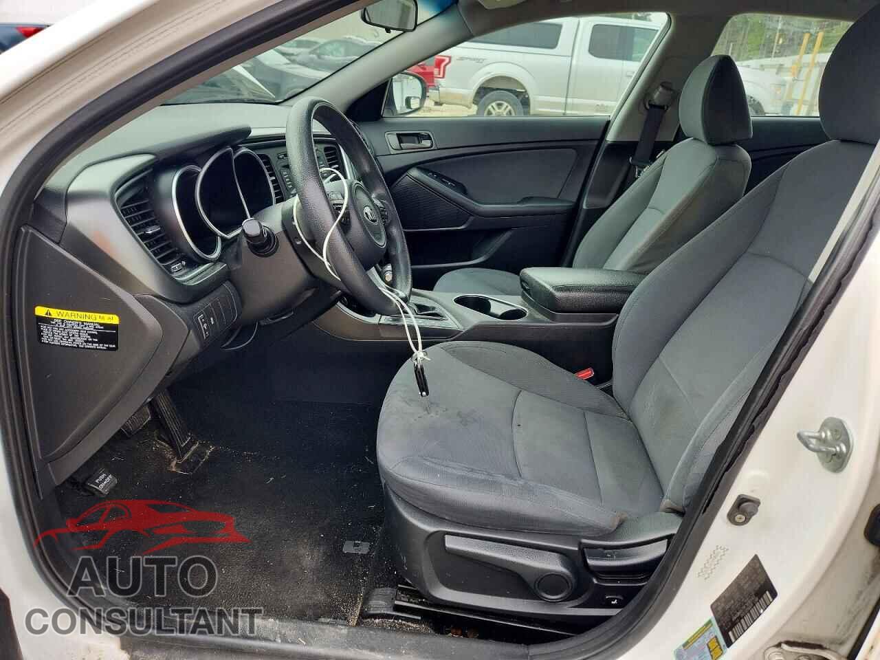 KIA OPTIMA 2015 - KNAGM4A7XF5630543