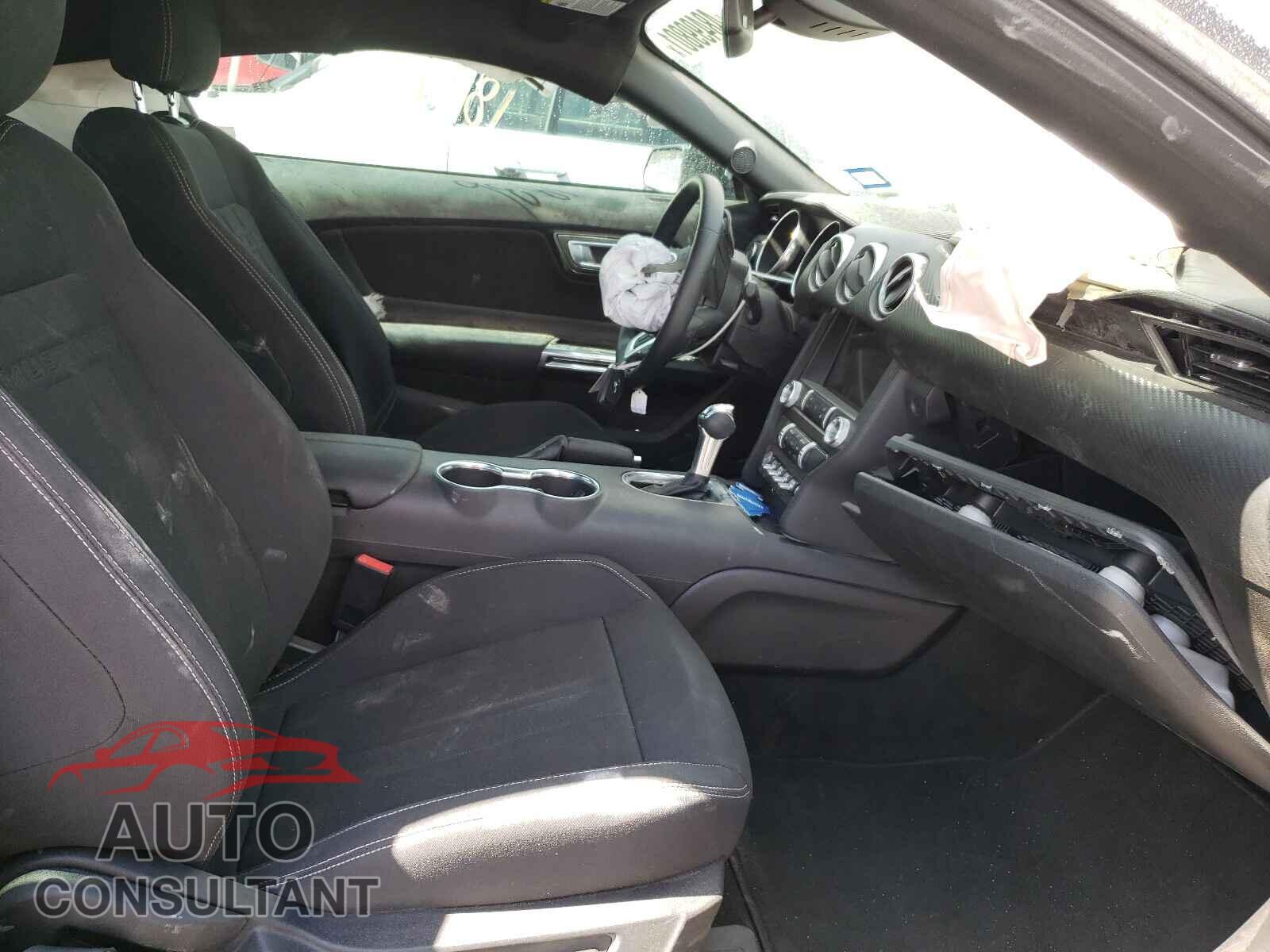 FORD MUSTANG 2021 - 1FA6P8TH4M5113938