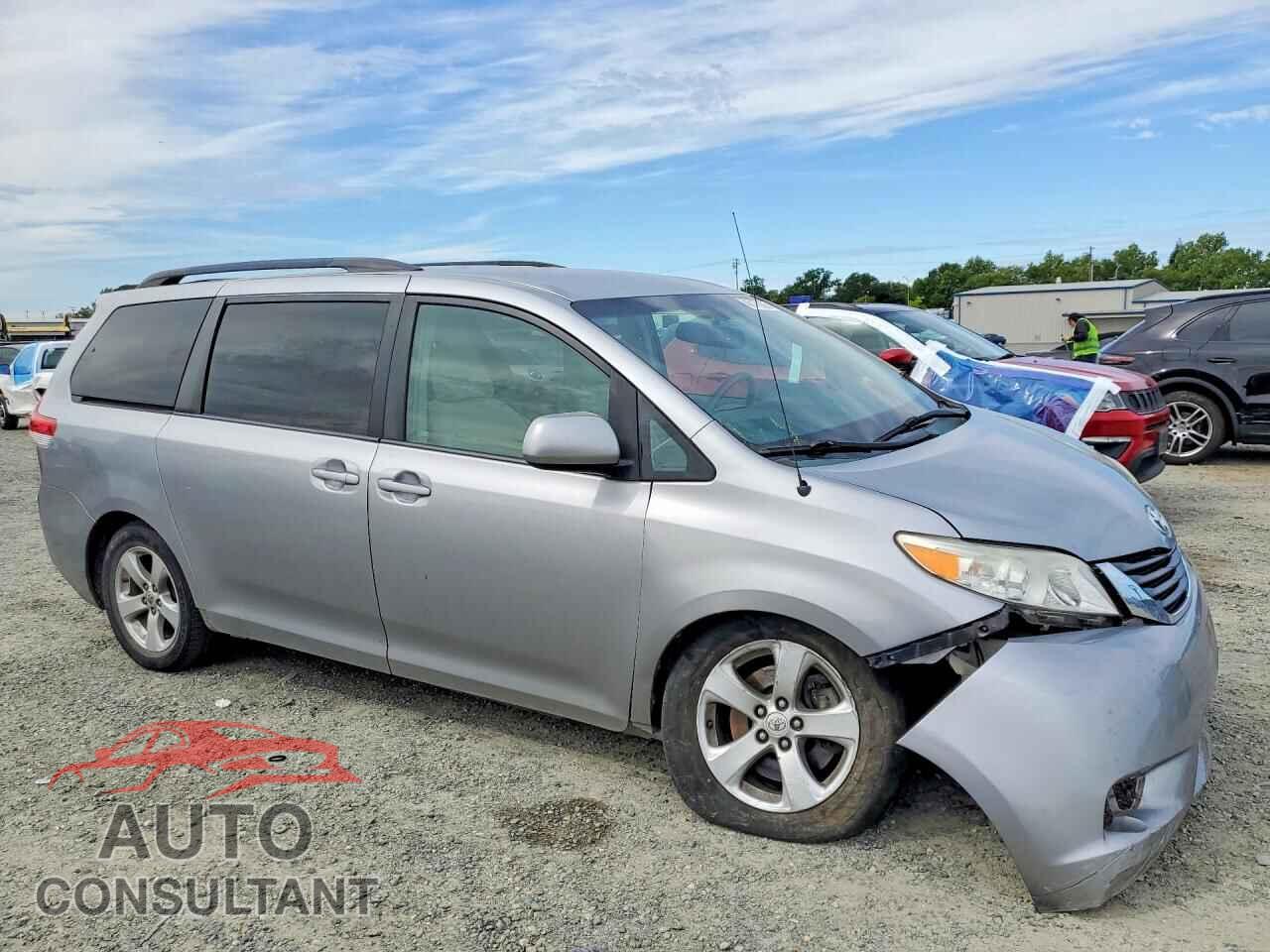 TOYOTA SIENNA 2012 - 5TDKK3DC3CS275937