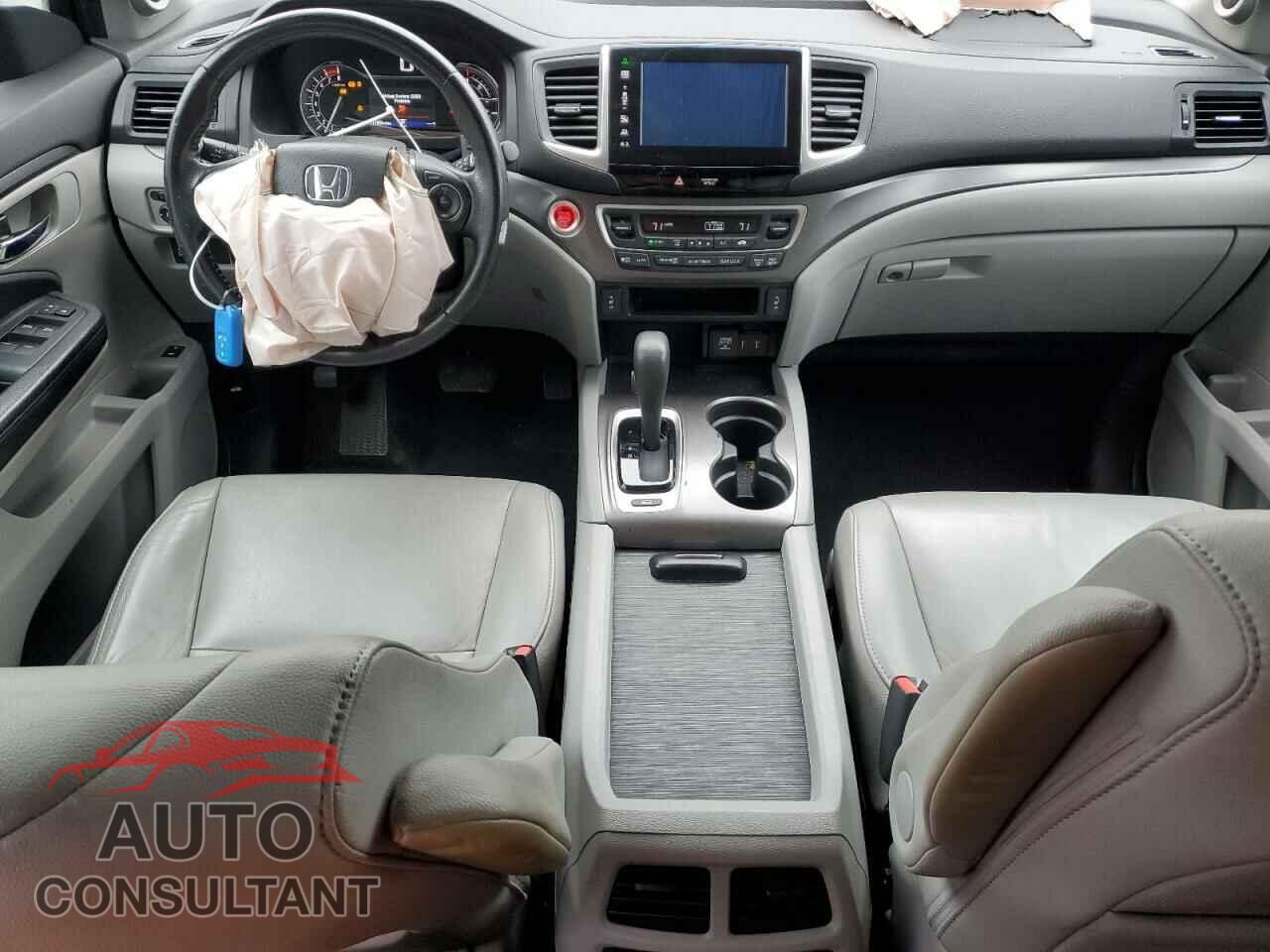 HONDA PILOT 2016 - 5FNYF6H58GB099795
