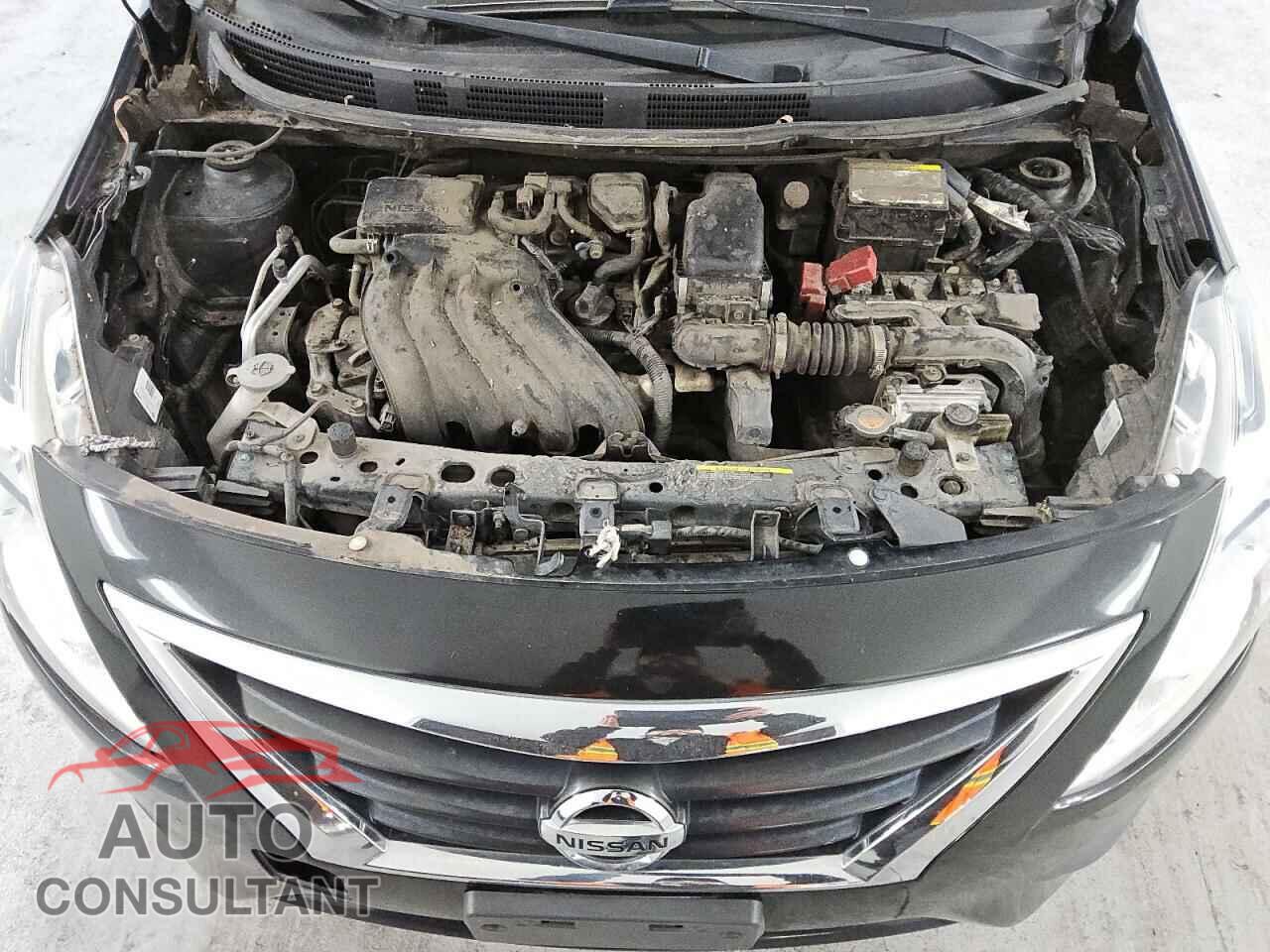 NISSAN VERSA 2019 - 3N1CN7AP3KL845596