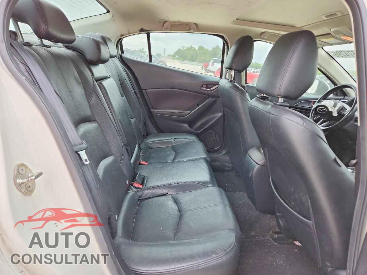 MAZDA 3 2017 - 3MZBN1W32HM141403