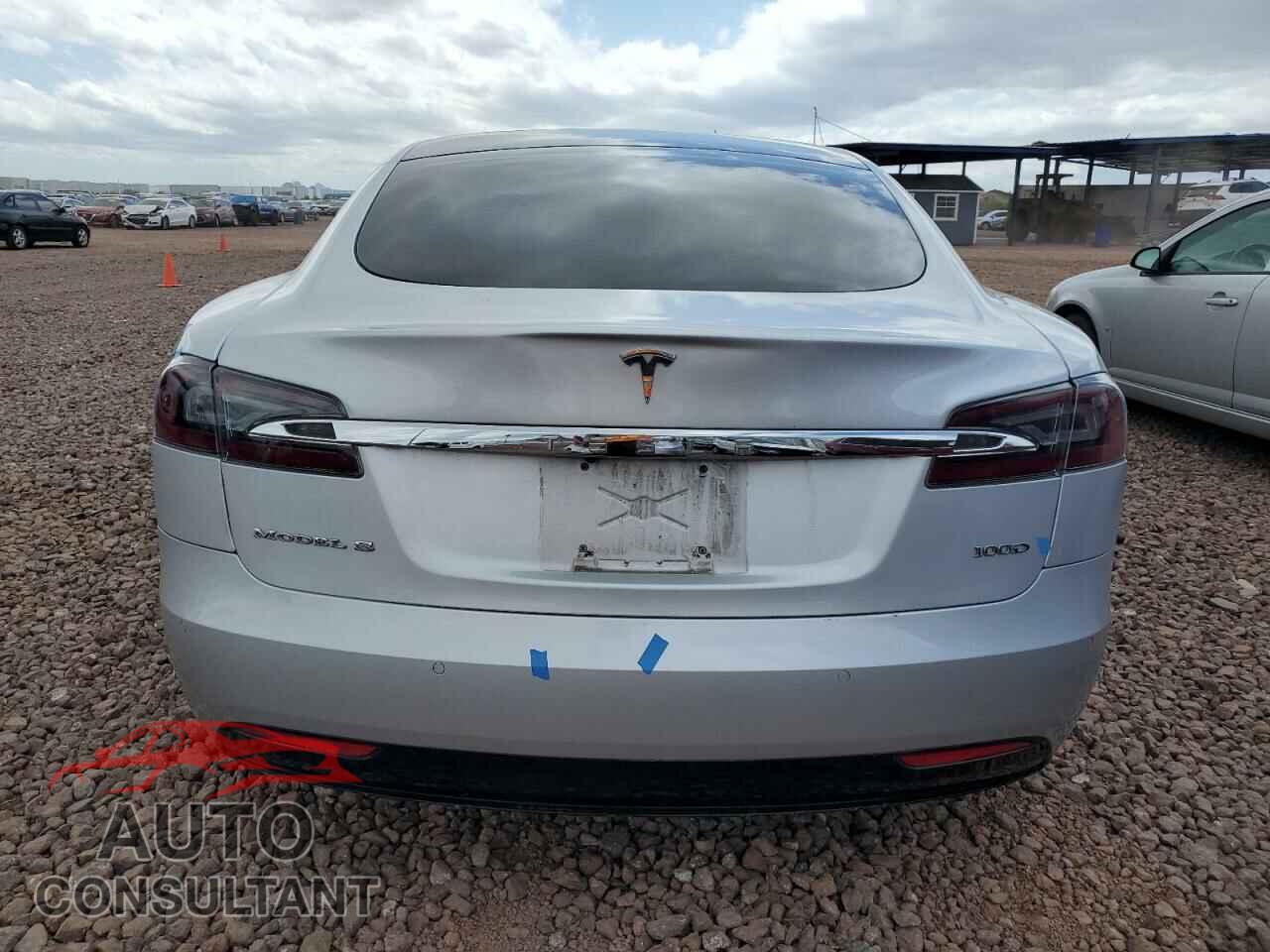TESLA MODEL S 2017 - 5YJSA1E20HF228874
