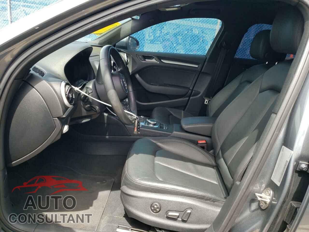 AUDI A3 2018 - WAUAUGFF0J1084357