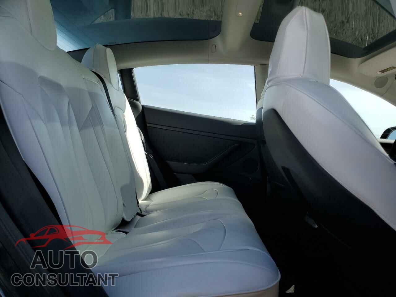 TESLA MODEL 3 2023 - 5YJ3E1EA8PF648073