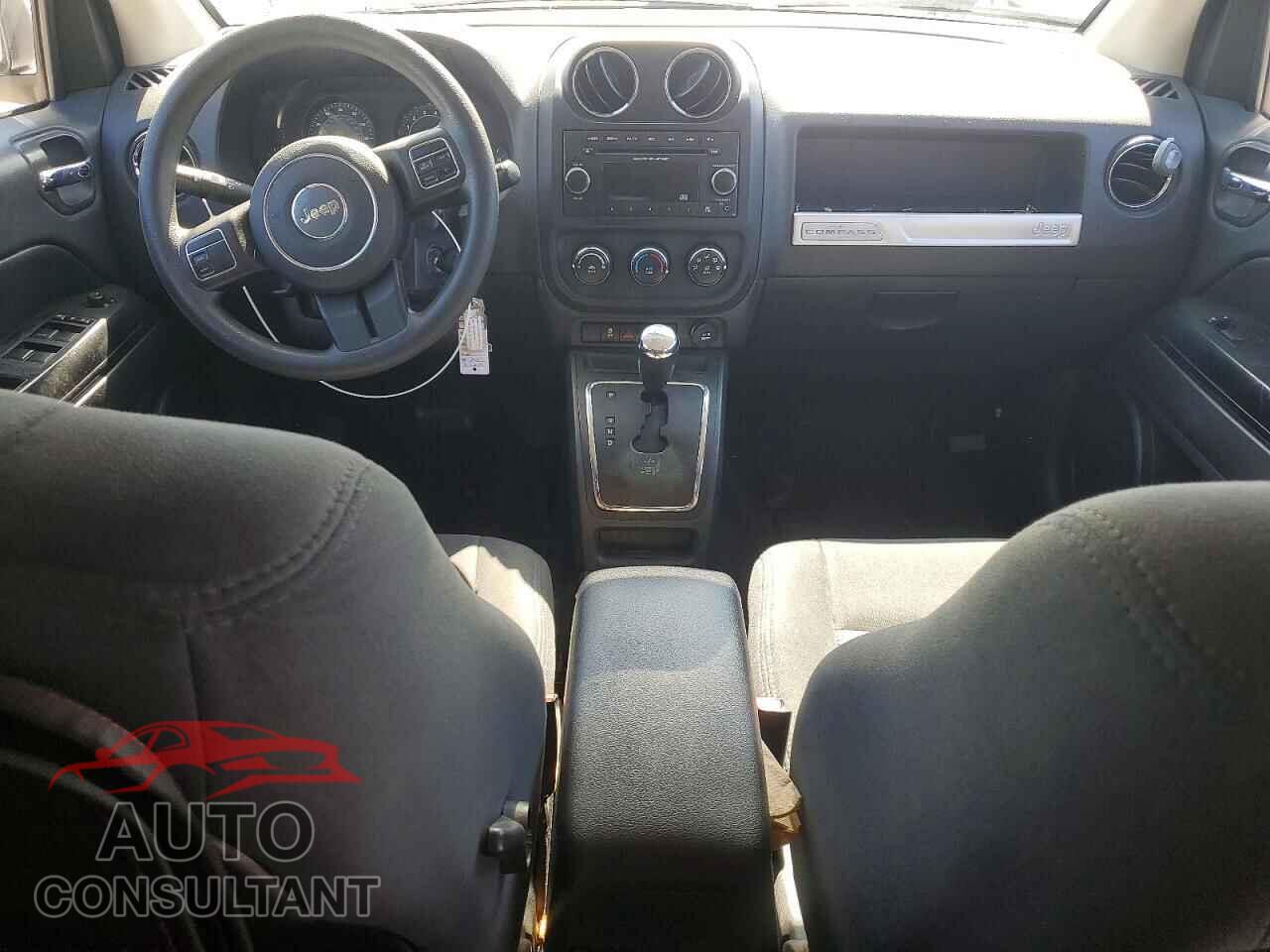 JEEP COMPASS 2015 - 1C4NJCBA8FD156217