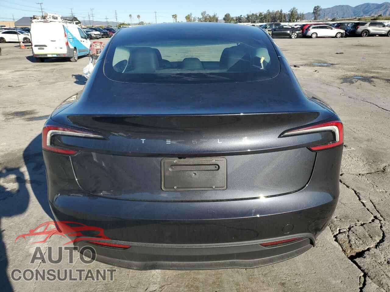 TESLA MODEL 3 2024 - 5YJ3E1EA2RF864438