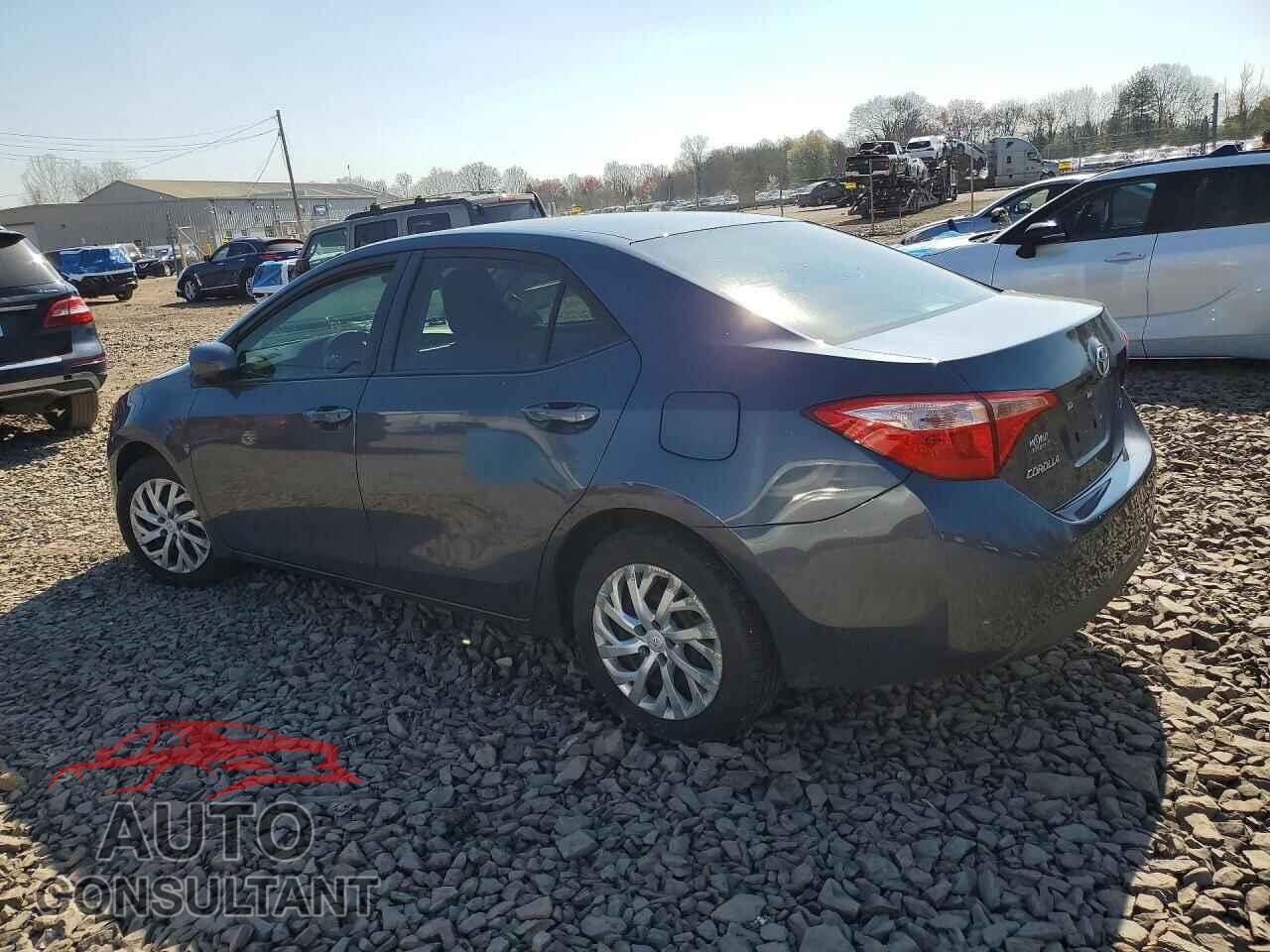 TOYOTA COROLLA 2017 - 5YFBURHE5HP698348