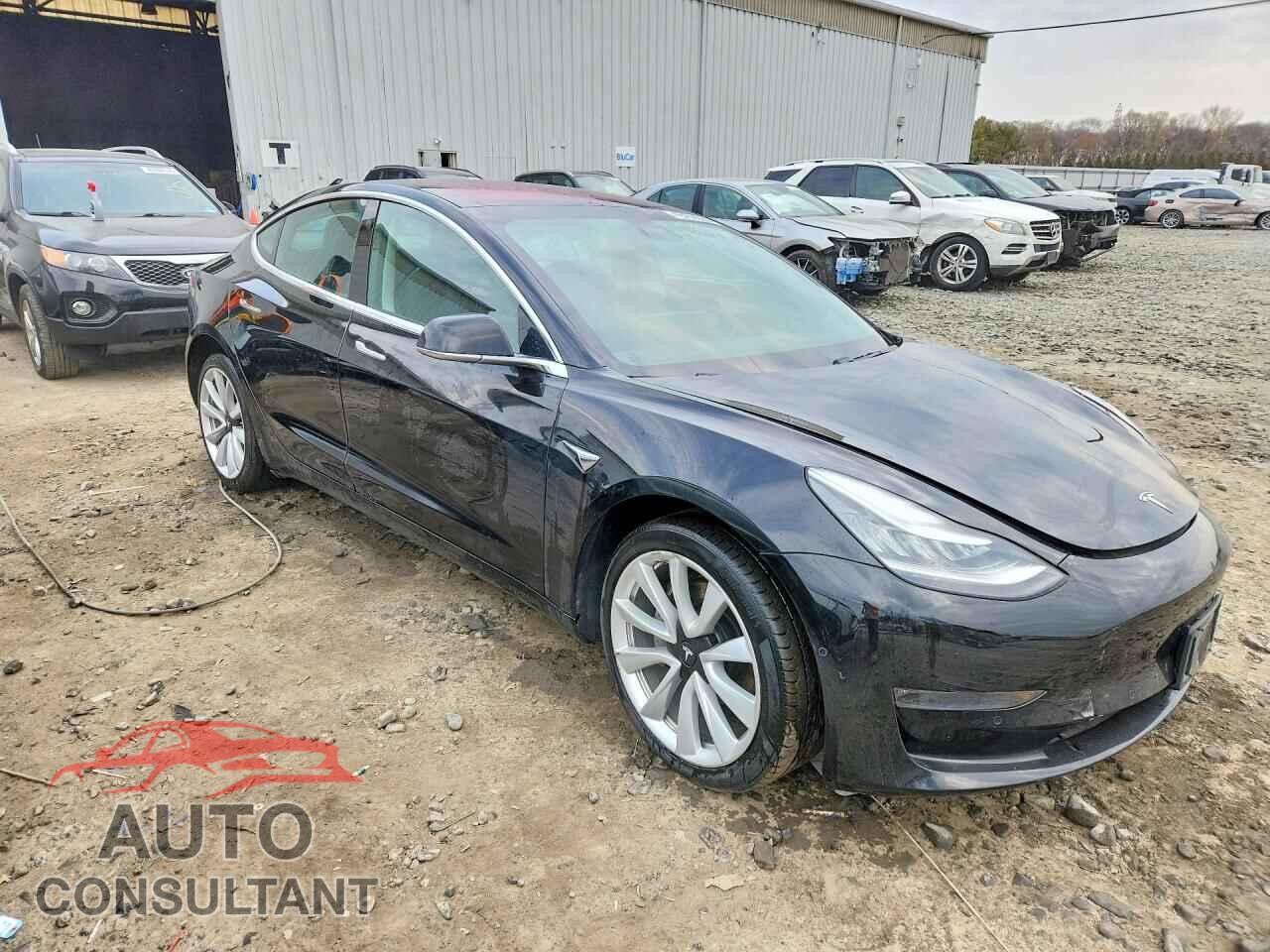 TESLA MODEL 3 2018 - 5YJ3E1EB4JF184683