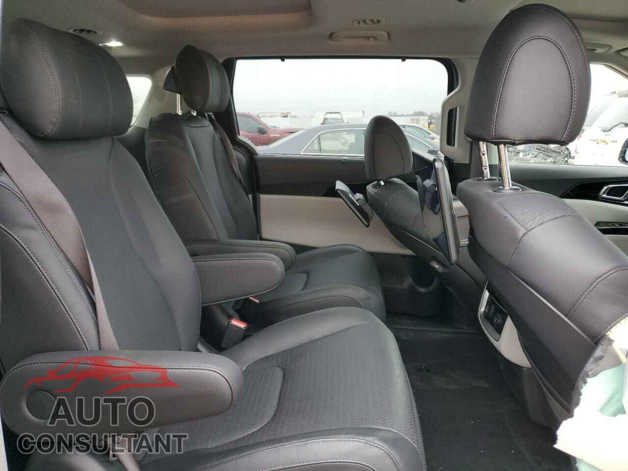 KIA CARNIVAL S 2023 - KNDNE5H3XP6296204