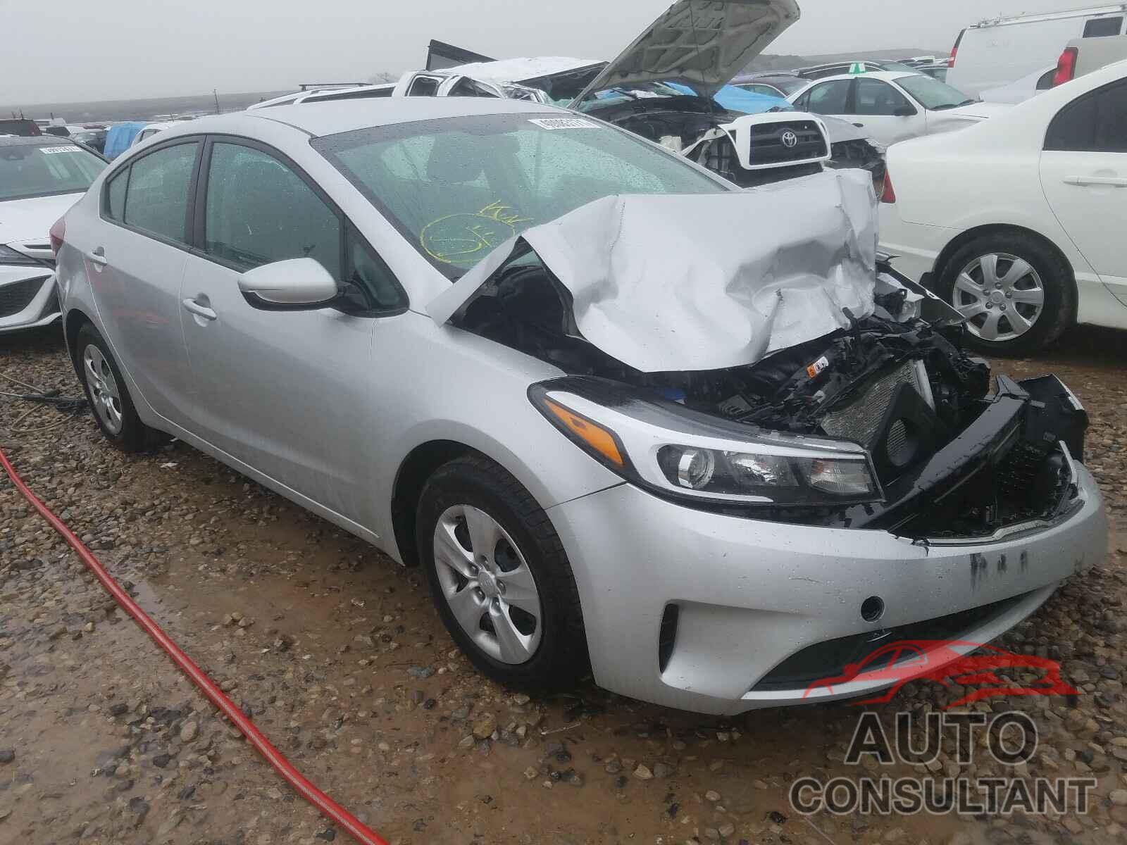KIA FORTE 2018 - 3KPFK4A79JE165030