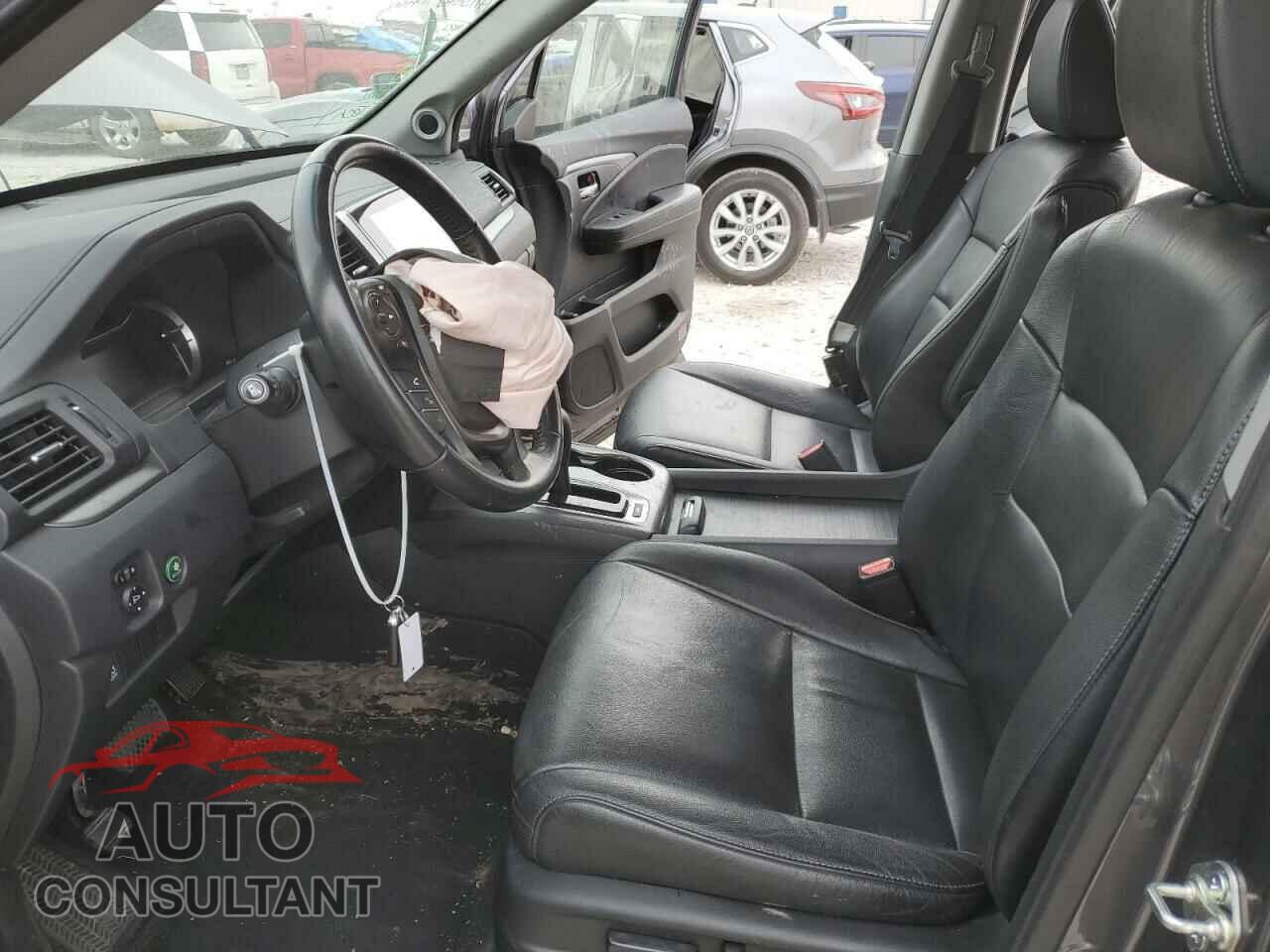 HONDA PILOT 2017 - 5FNYF5H79HB001323