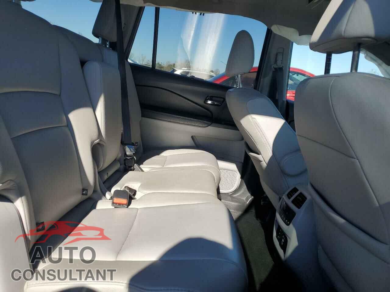 HONDA PILOT 2016 - 5FNYF6H80GB114672