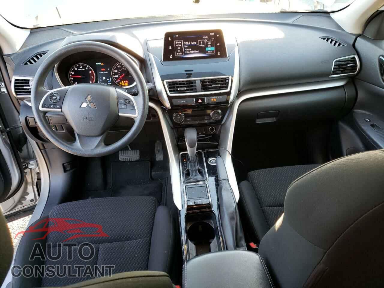 MITSUBISHI ECLIPSE 2018 - JA4AT4AA1JZ047829