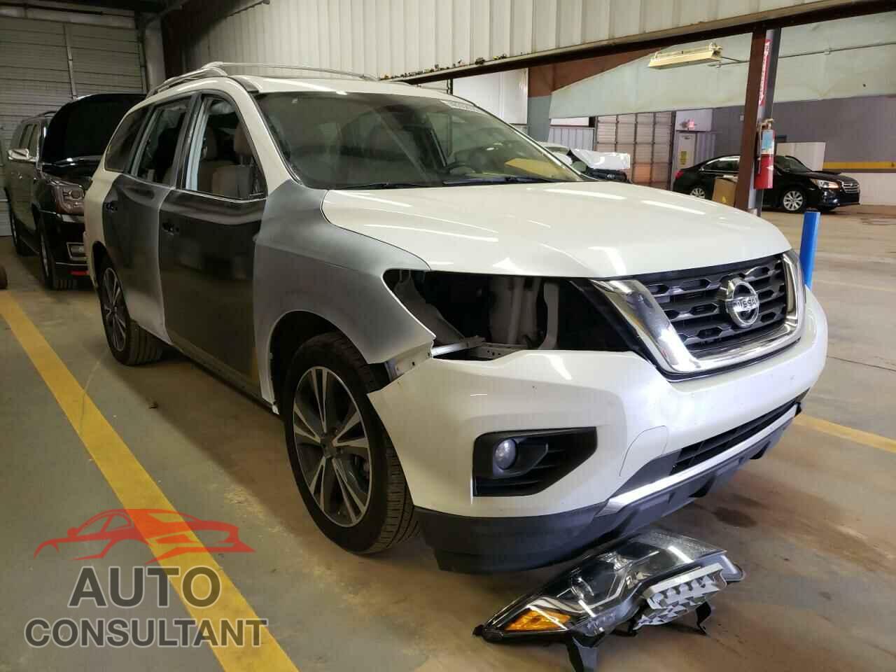 NISSAN PATHFINDER 2017 - 5N1DR2MM3HC914247