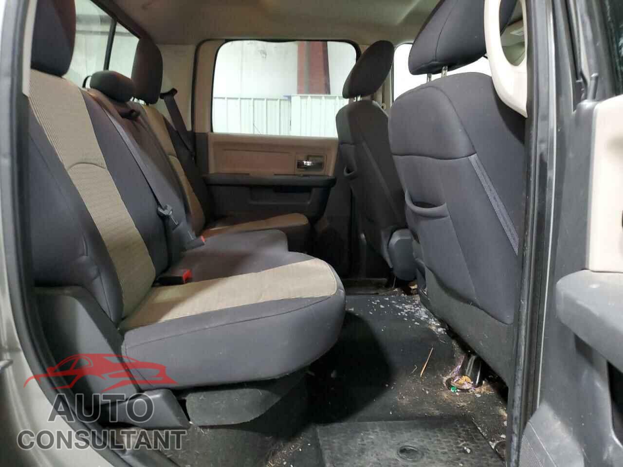 DODGE RAM 1500 2012 - 1C6RD7LT2CS320429