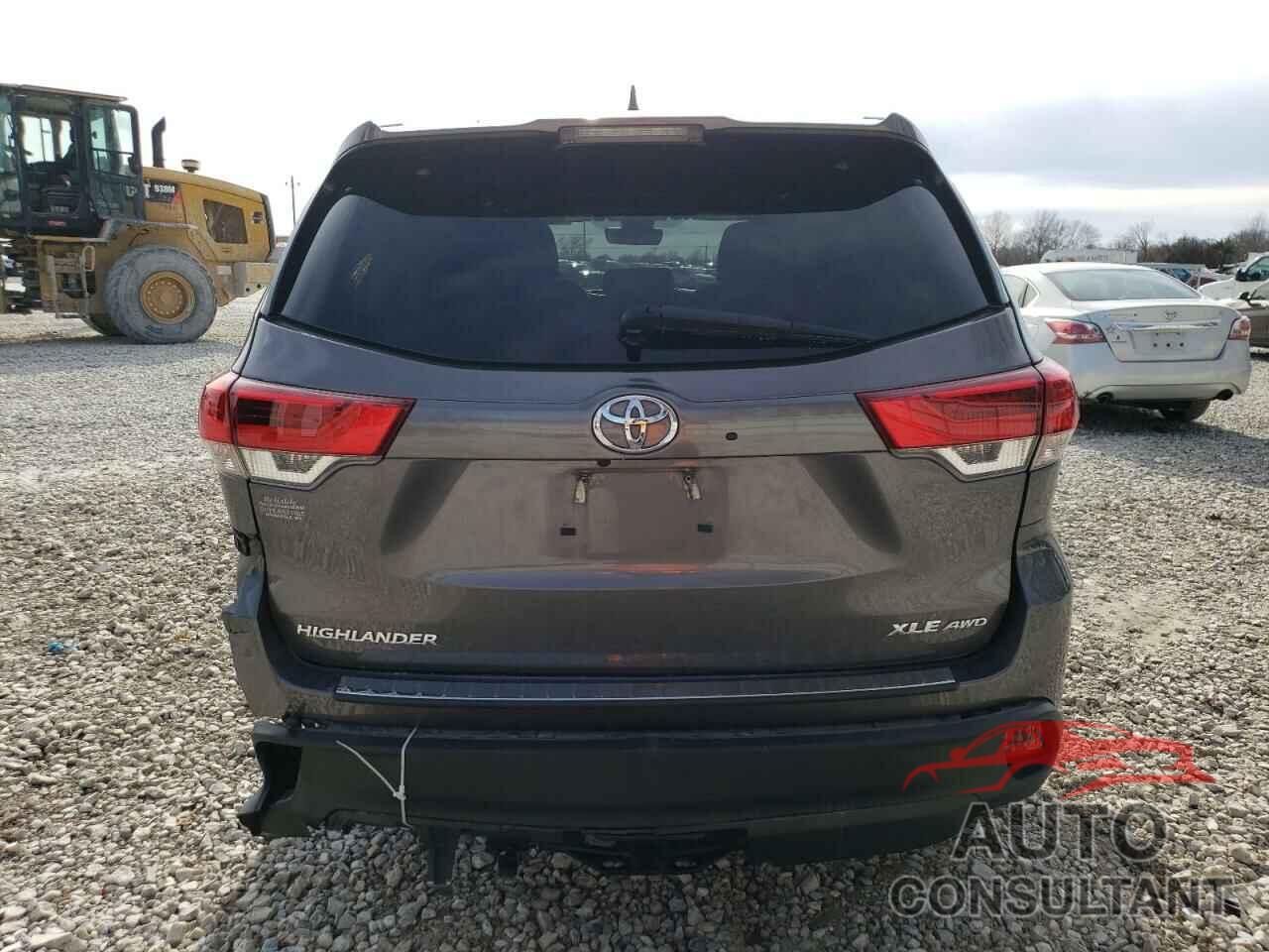 TOYOTA HIGHLANDER 2018 - 5TDJZRFH7JS811692