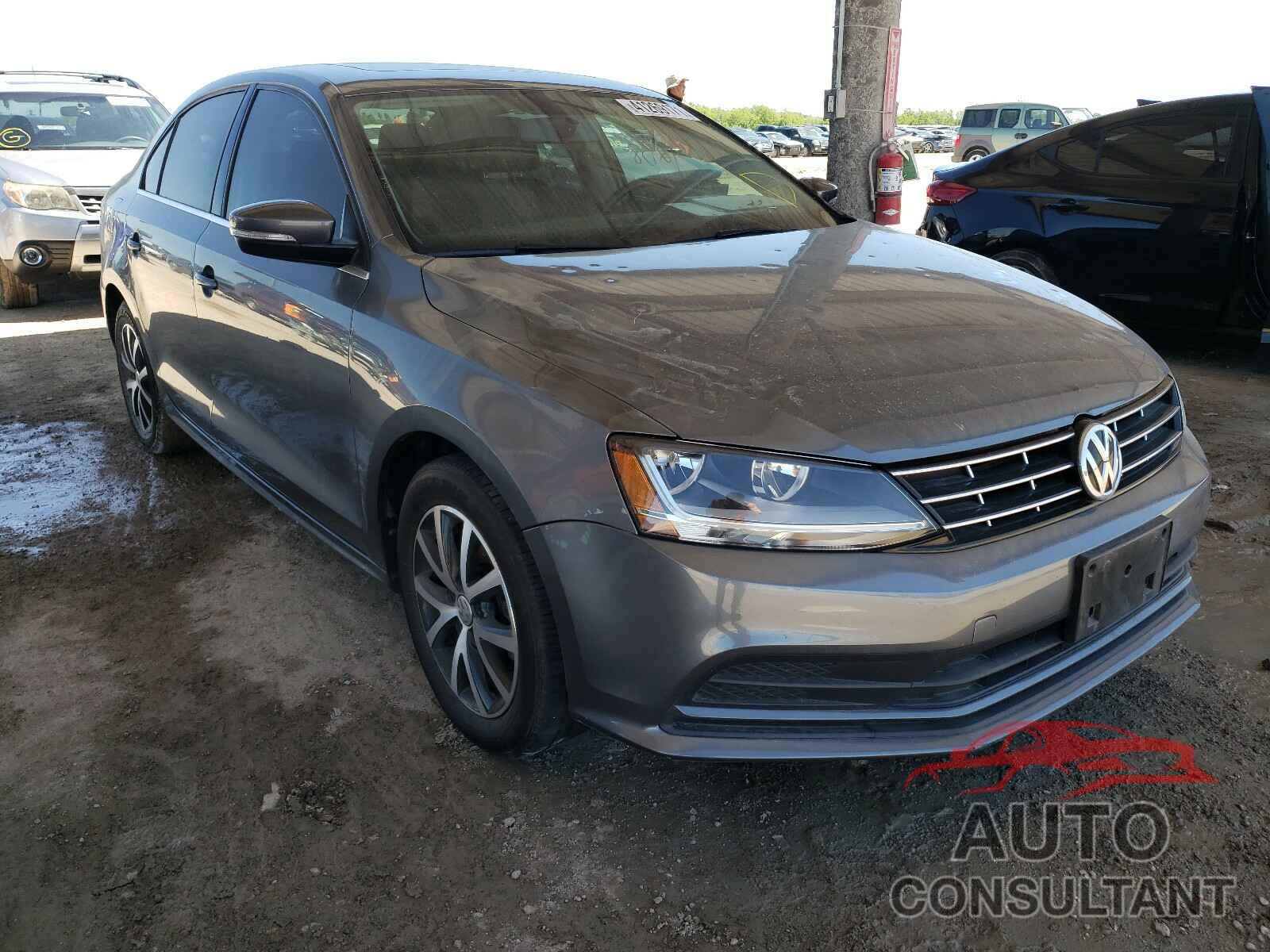VOLKSWAGEN JETTA 2018 - 3VWDB7AJ1JM203843