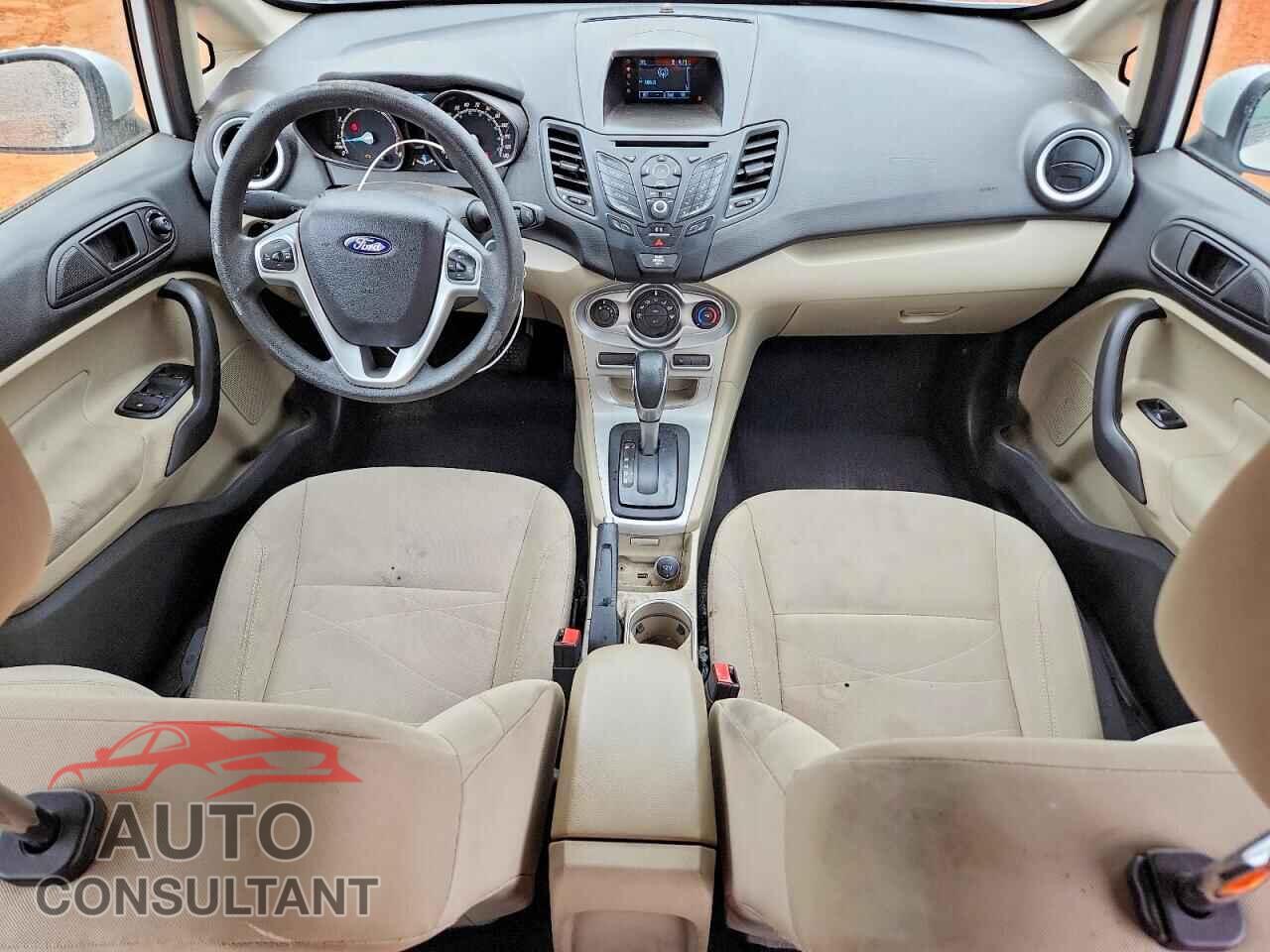 FORD FIESTA 2017 - 3FADP4EJ9HM118925