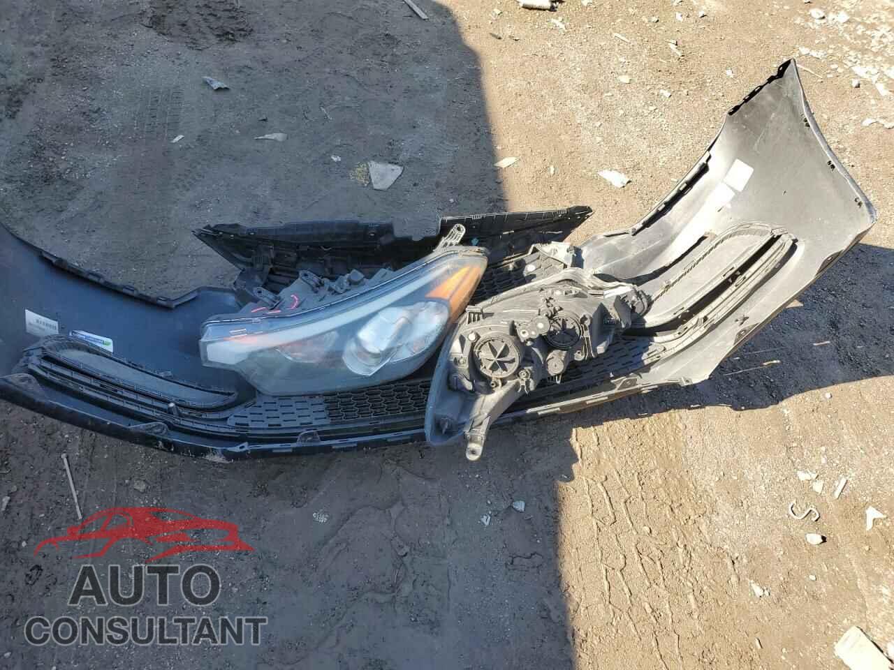 KIA FORTE 2015 - KNAFX4A60F5400746