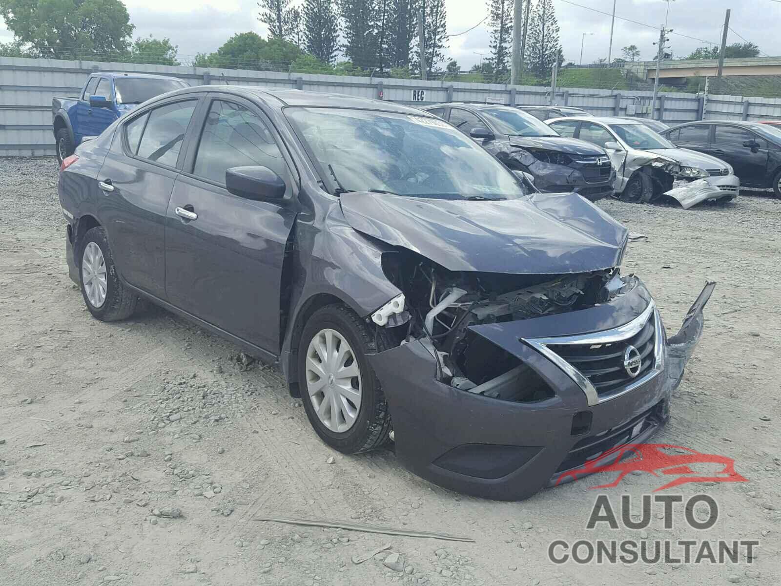 NISSAN VERSA 2015 - 3N1CN7AP1FL842086