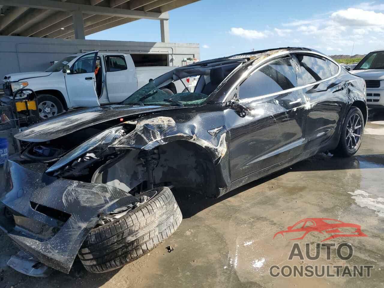 TESLA MODEL 3 2019 - 5YJ3E1EA5KF298099
