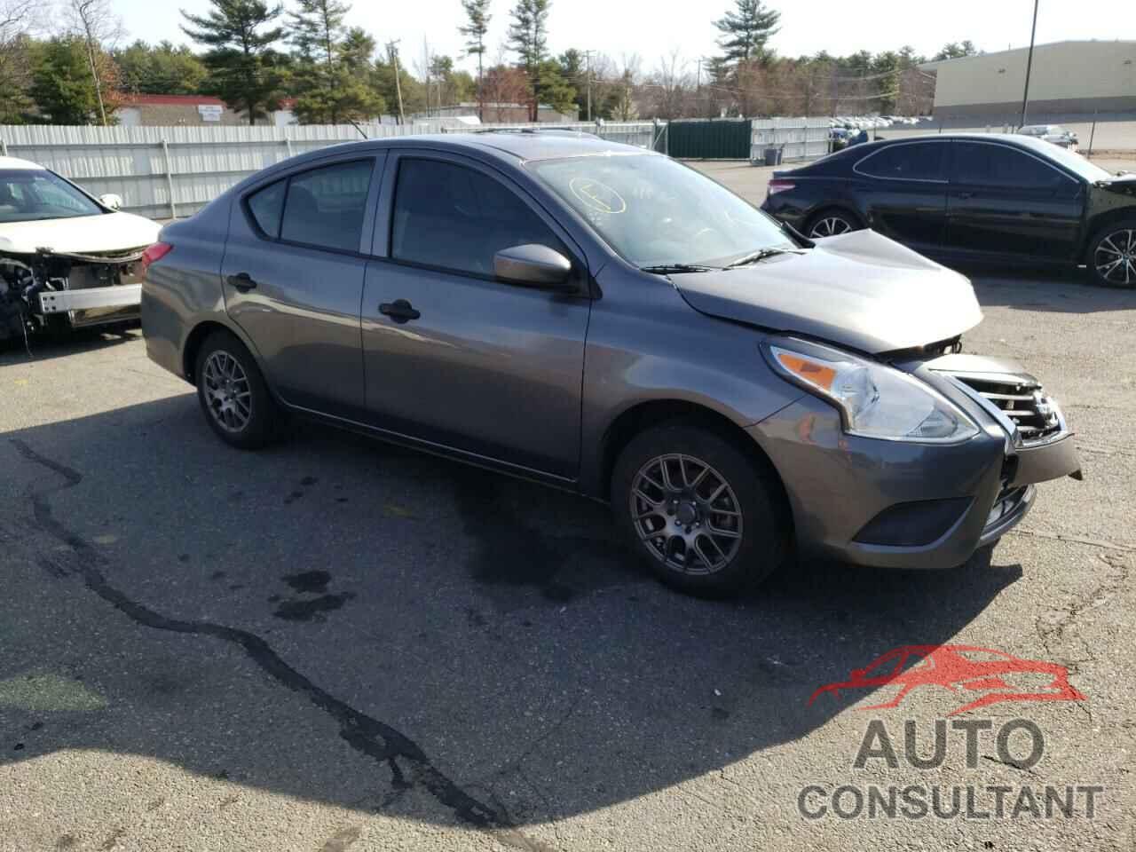 NISSAN VERSA 2017 - 3N1CN7AP8HL881874