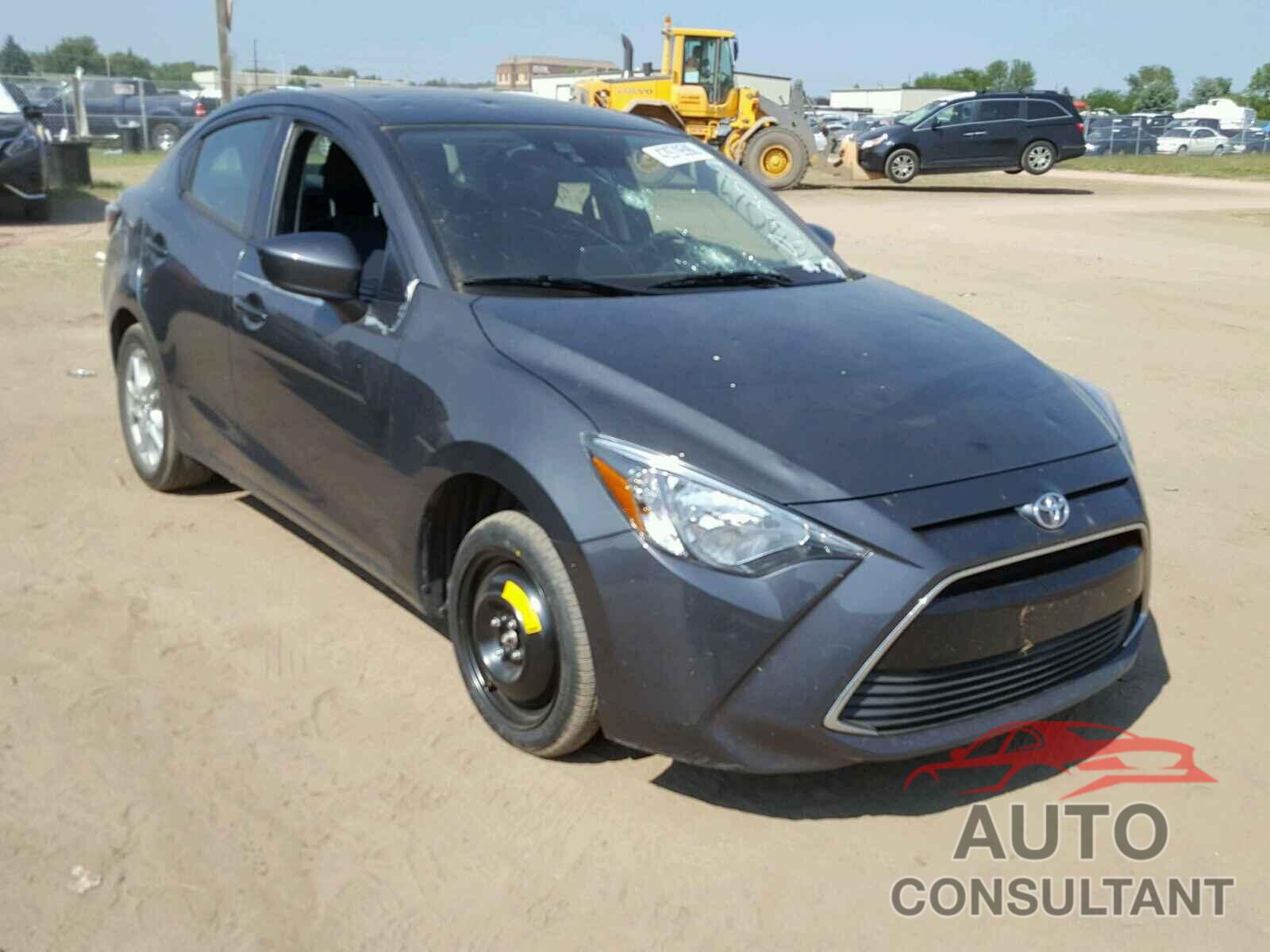 TOYOTA YARIS 2017 - 3MYDLBYV0HY152853