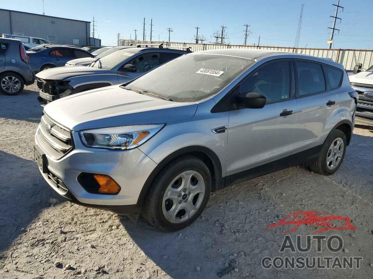 FORD ESCAPE 2017 - 1FMCU0F70HUE07208