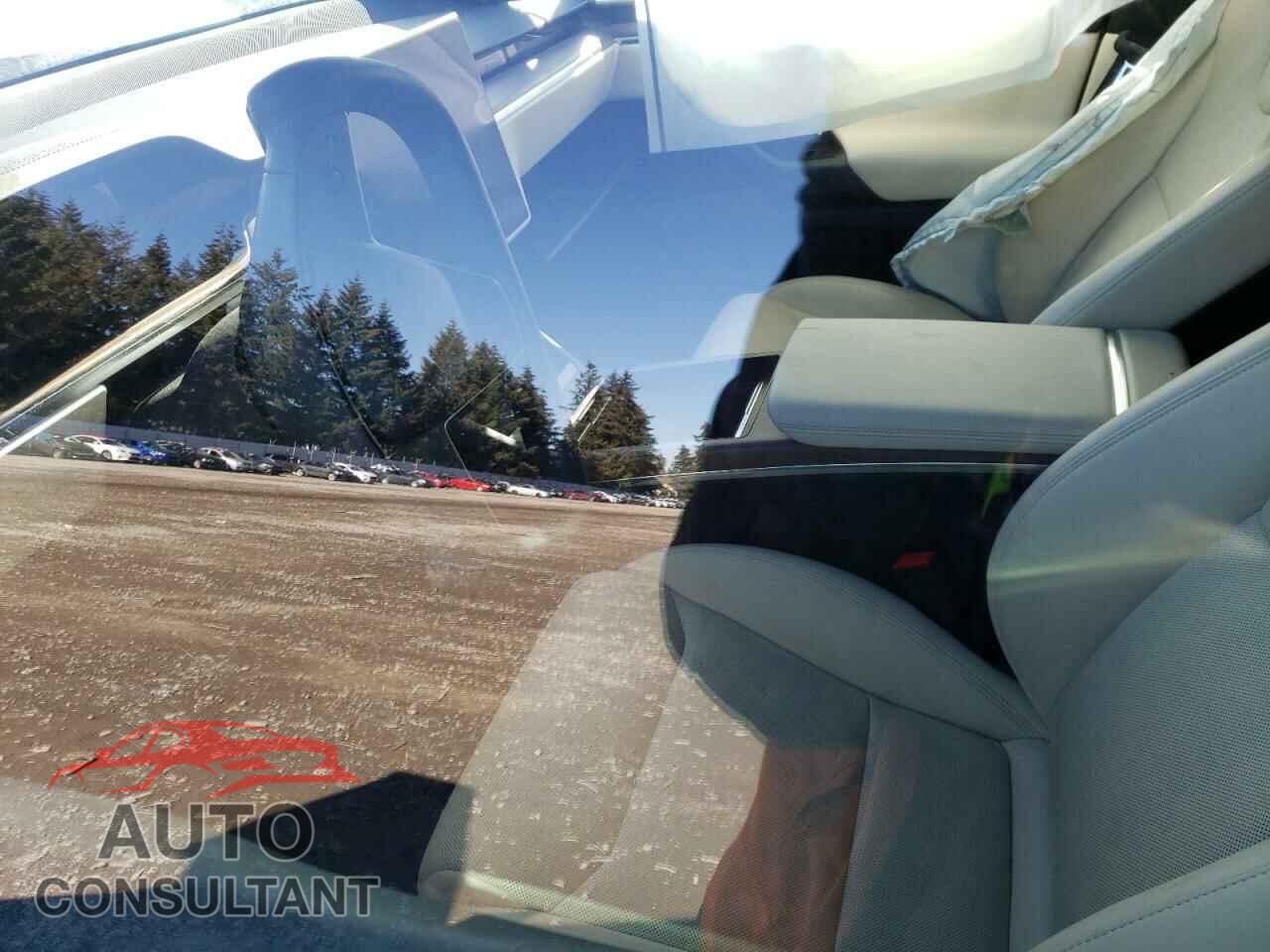 TESLA MODEL X 2022 - 7SAXCAE56NF350373