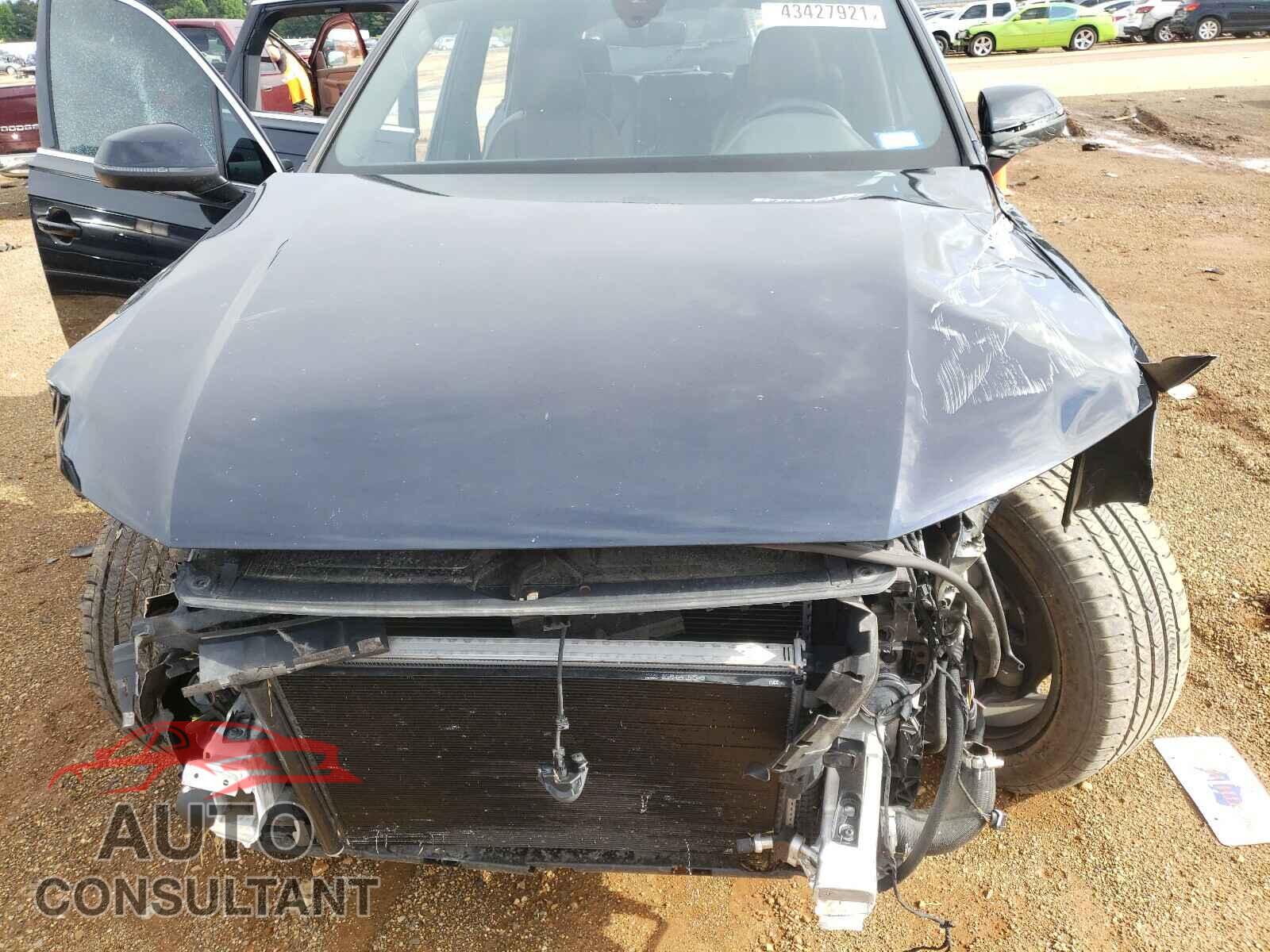 AUDI Q7 2017 - WA1LHAF73HD042189