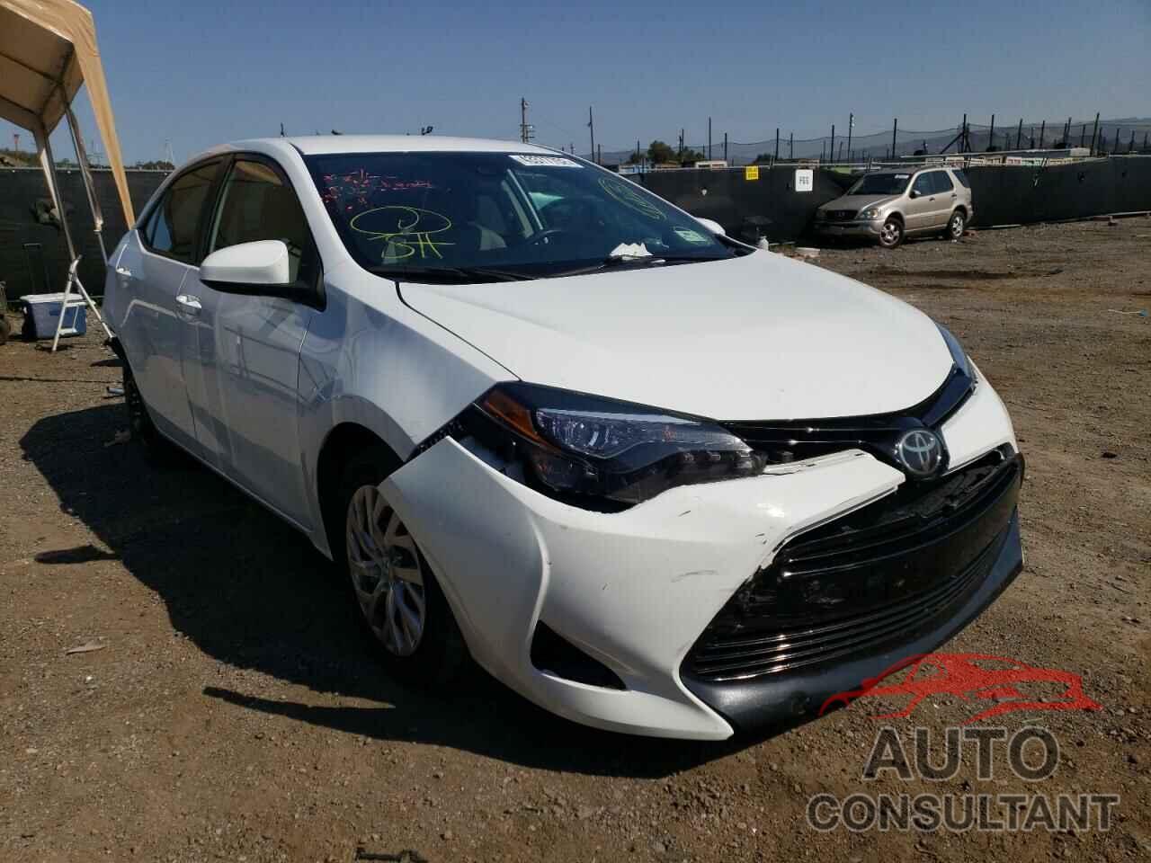 TOYOTA COROLLA 2018 - 5YFBURHE1JP786769