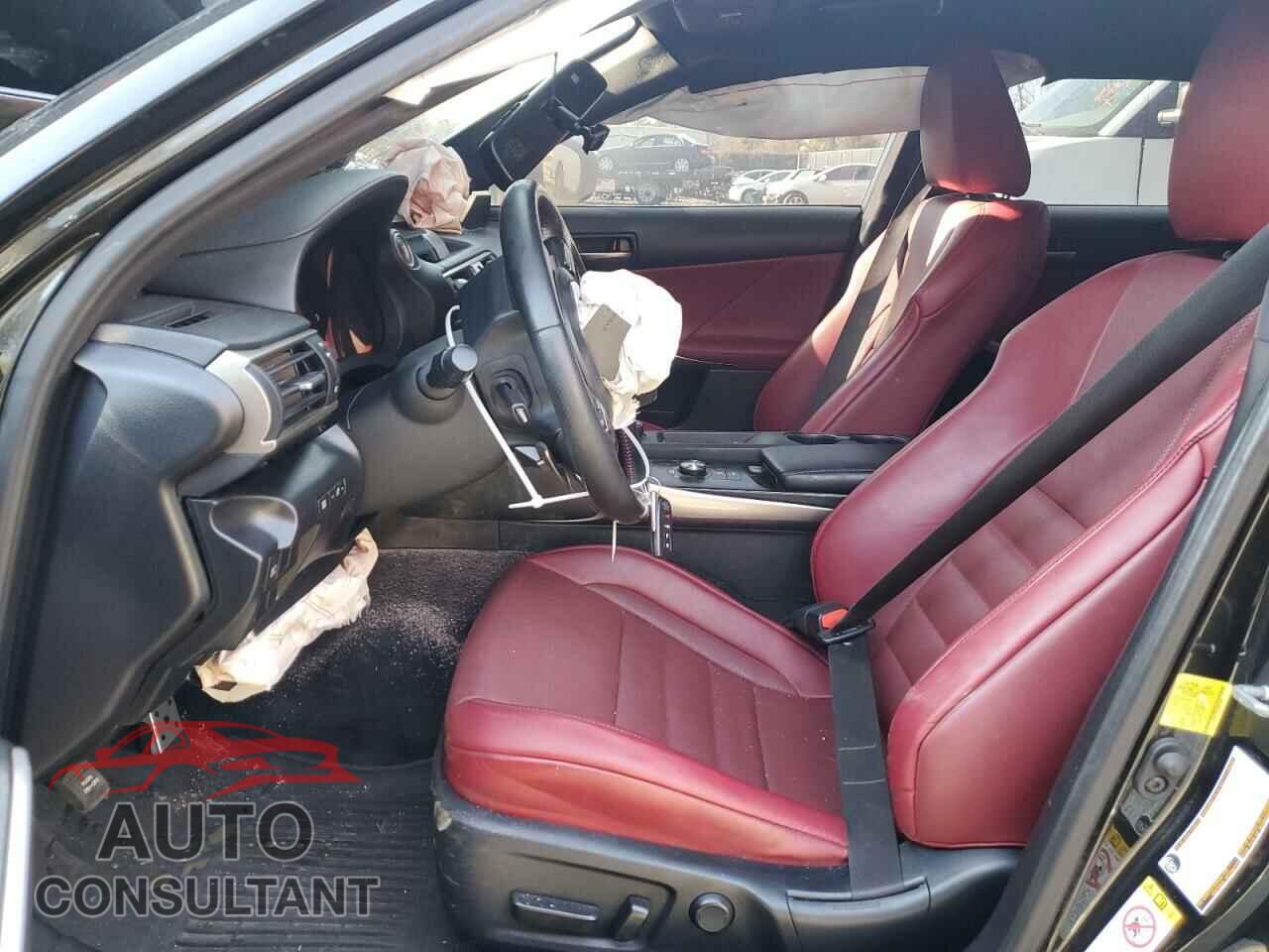 LEXUS IS 2019 - JTHC81D22K5035165