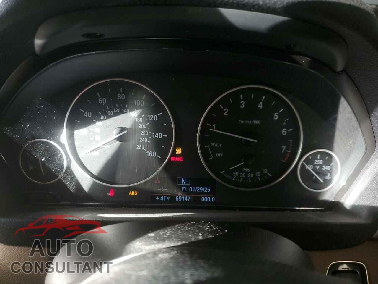 BMW 3 SERIES 2013 - WBA3B3C50DF544143
