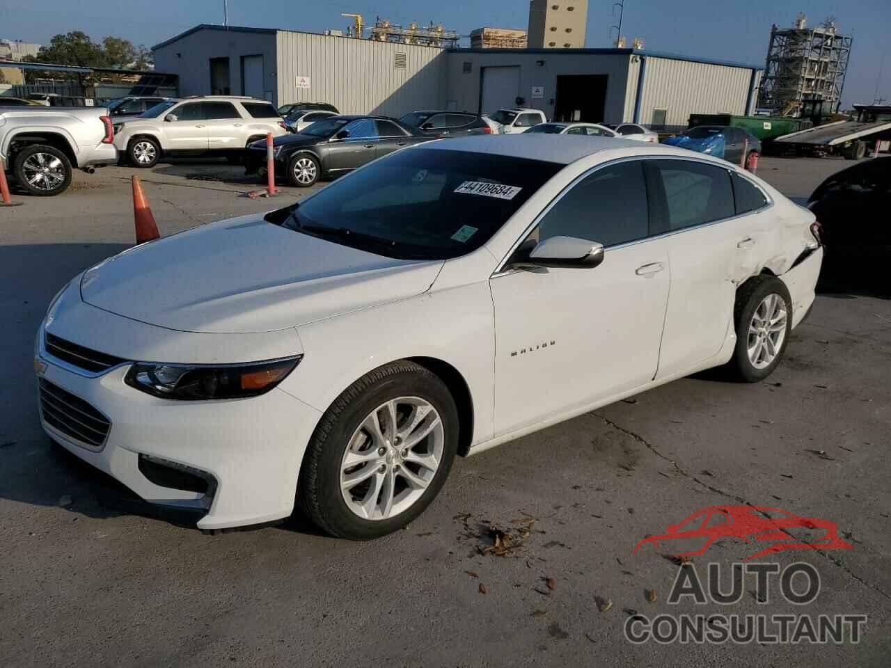 CHEVROLET MALIBU 2018 - 1G1ZD5ST4JF160308