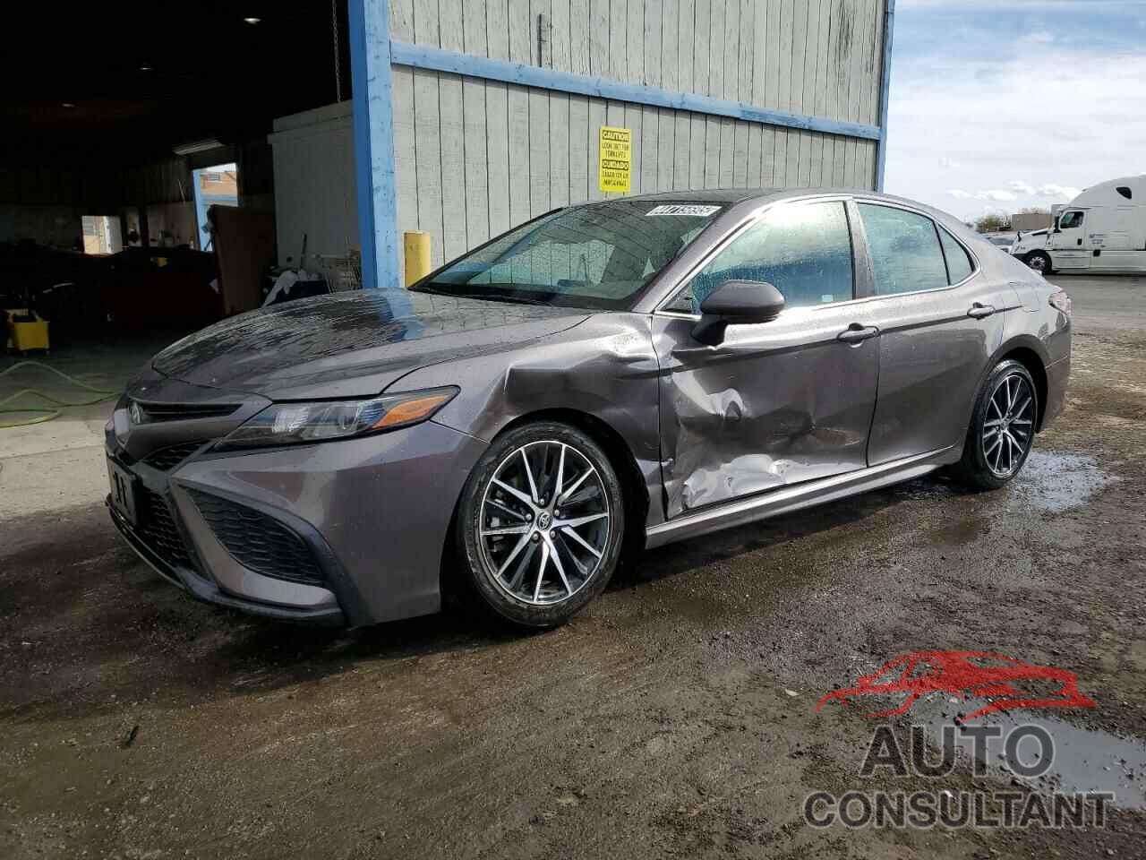 TOYOTA CAMRY 2024 - 4T1G11AK7RU206046