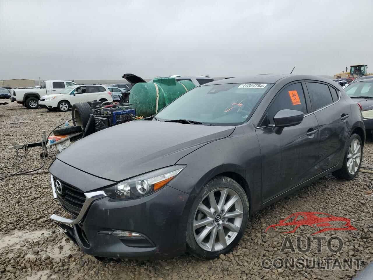 MAZDA 3 2017 - JM1BN1L32H1139252