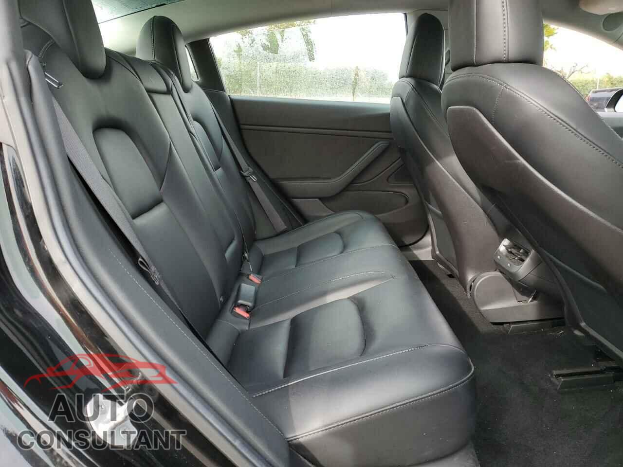 TESLA MODEL 3 2019 - 5YJ3E1EA4KF397903