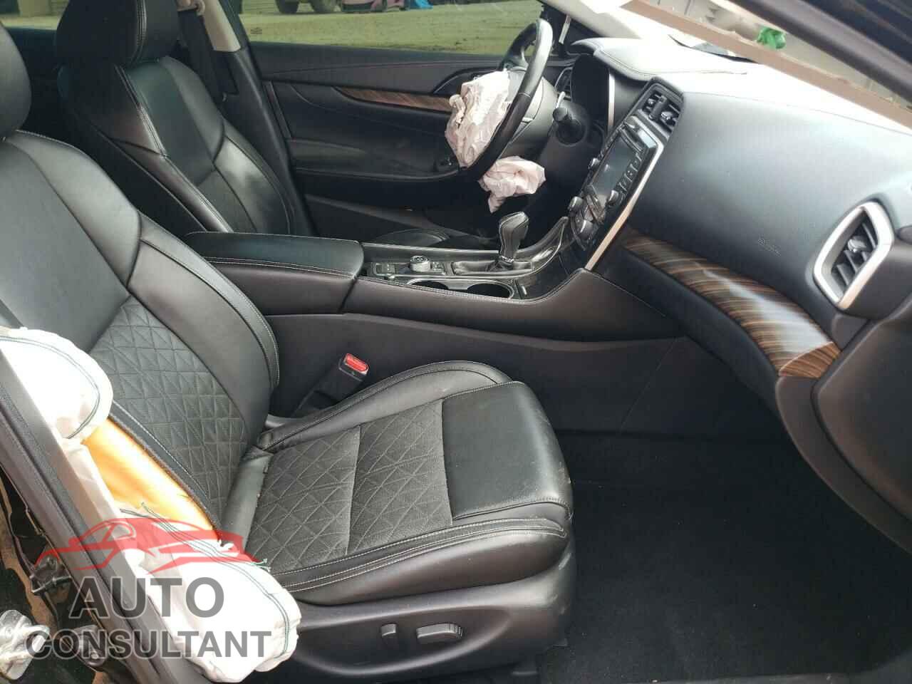 NISSAN MAXIMA 2017 - 1N4AA6APXHC450240