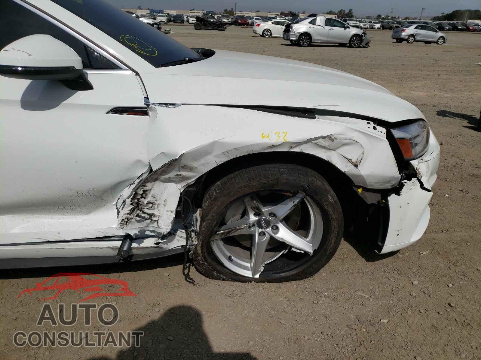 AUDI A5 2018 - WAUDNCF53JA010862