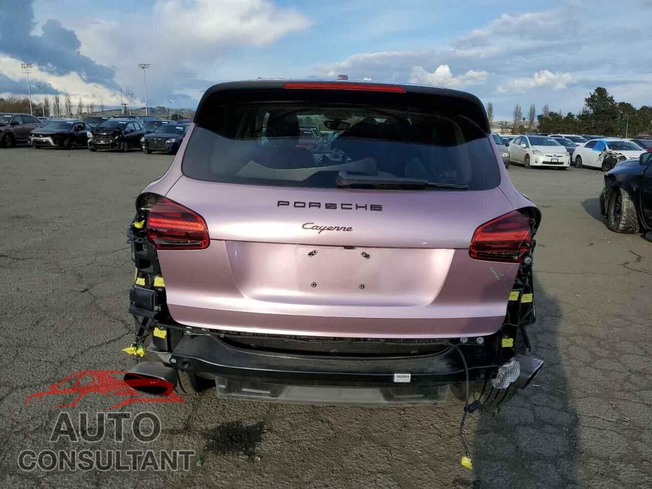 PORSCHE CAYENNE 2016 - WP1AA2A25GLA04873