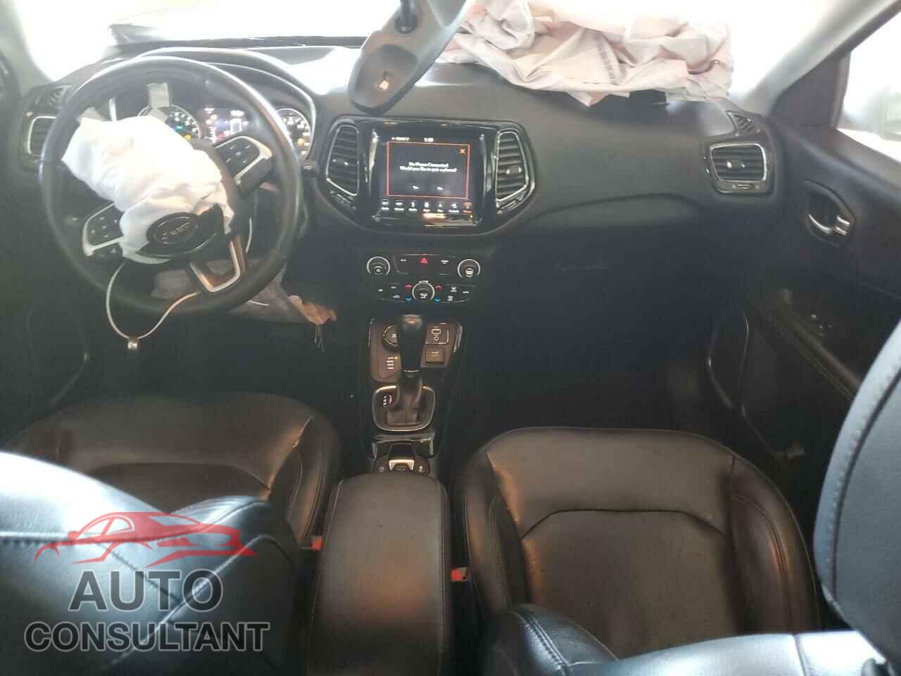 JEEP COMPASS 2018 - 3C4NJDCB0JT337621