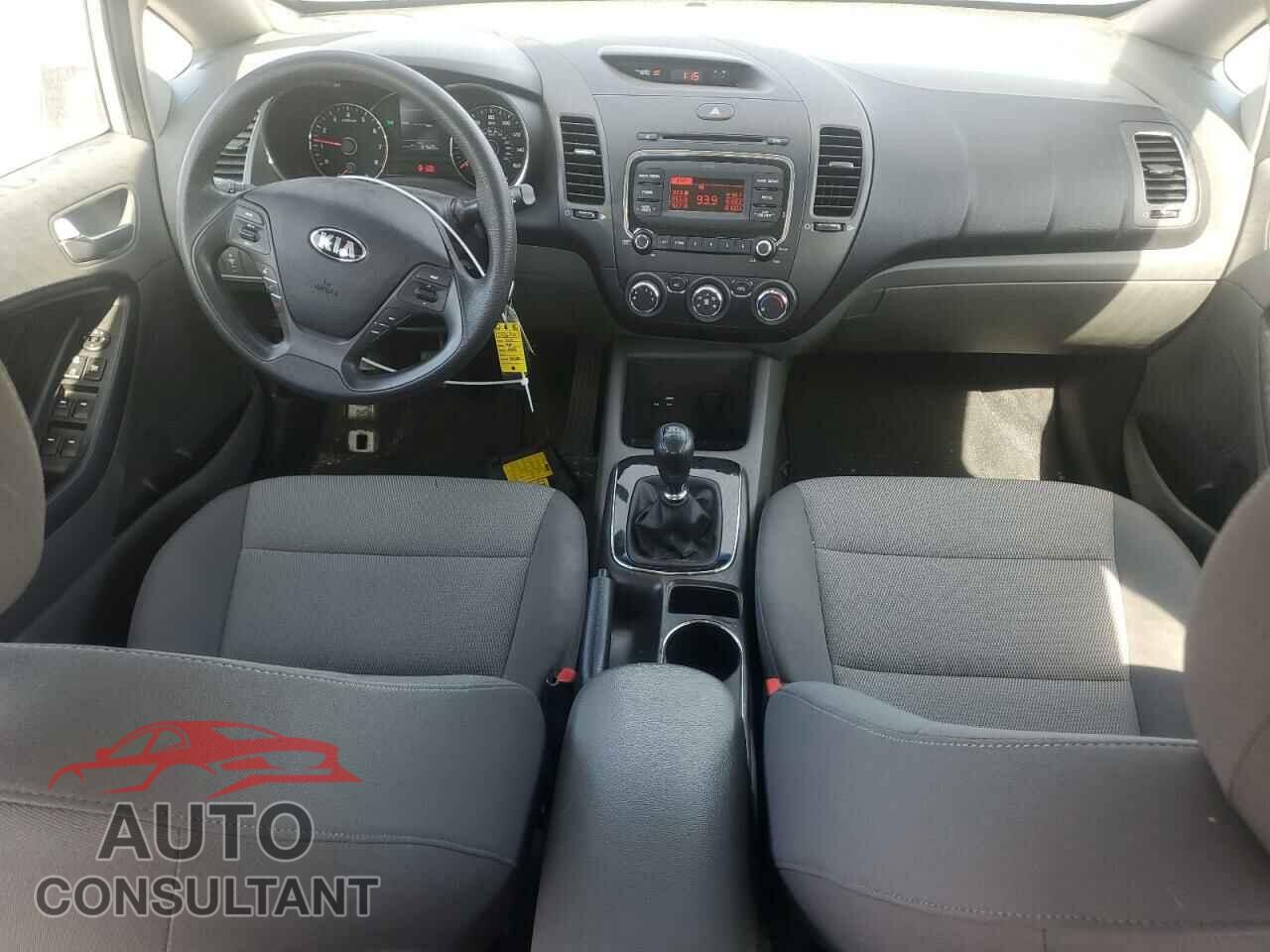 KIA FORTE 2017 - 3KPFK4A79HE049160