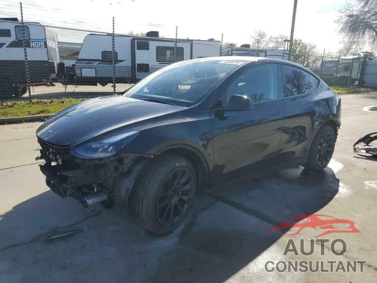 TESLA MODEL Y 2025 - 7SAYGDEDXSF239628