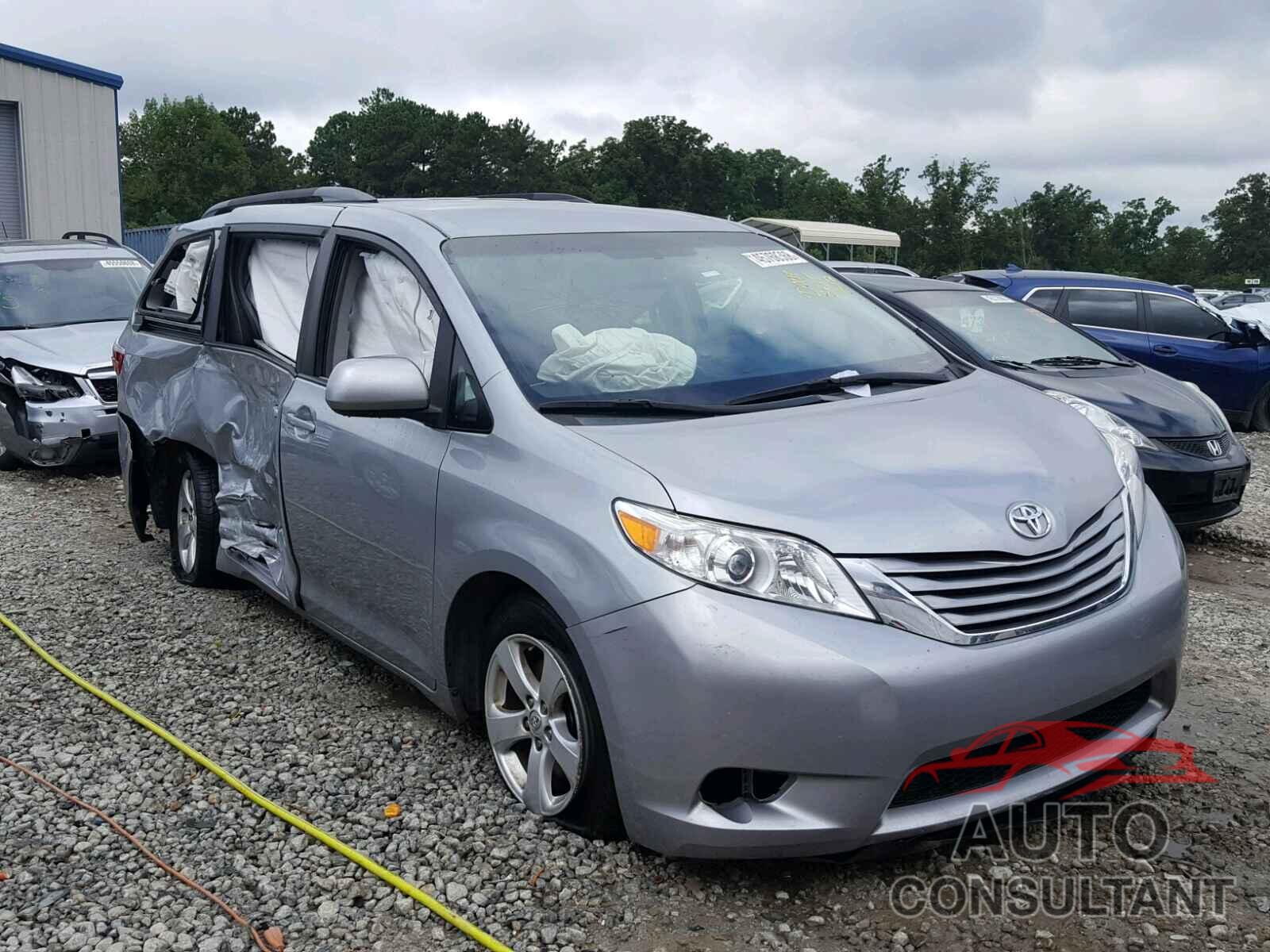 TOYOTA SIENNA LE 2016 - 5TDKK3DC2GS709481