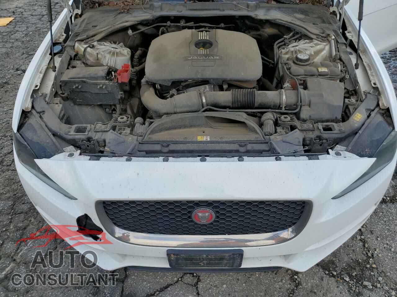 JAGUAR XE 2017 - SAJAR4BG8HA973324