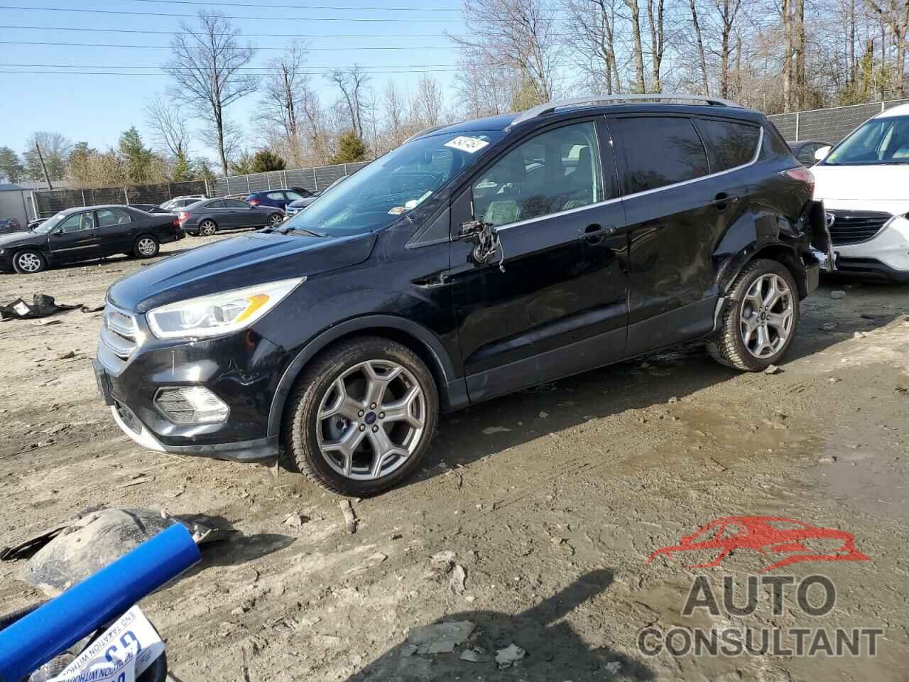 FORD ESCAPE 2017 - 1FMCU0J98HUA61725