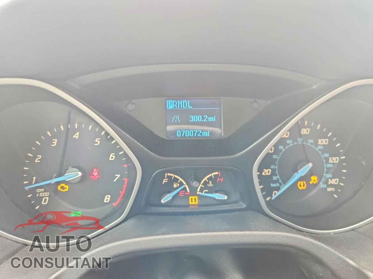 FORD FOCUS 2014 - 1FADP3E28EL218174